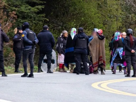 Cuatro mujeres mapuches detenidas en Ezeiza serán trasladadas a Bariloche