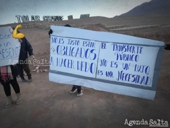 ‘’Las empresas mineras nos dejan migajas’’ vecinos protestan por la deplorable situación de las rutas y la falta de transporte