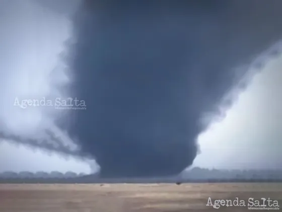 ¡Un tornado! gritaban vecinos de zona sur: Se pegaron flor de susto por un remolino oscuro