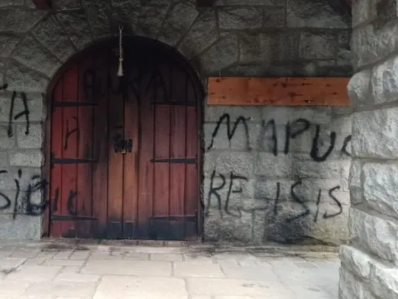 La Justicia ordenó la restitución a sus dueños de las propiedades ocupadas por los mapuches