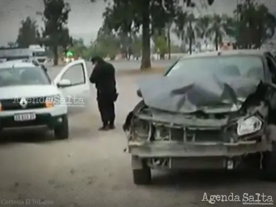 Av. Paraguay: Recontra copeteado chocó contra una camioneta