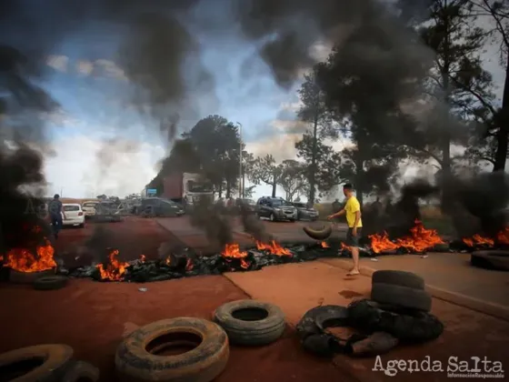 Incertidumbre en Brasil por las protestas en 140 rutas de 20 estados, tras derrota de Bolsonaro