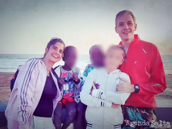 Hallaron al matrimonio argentino que abandonó en una comisaría a los mellizos africanos que habían adoptado