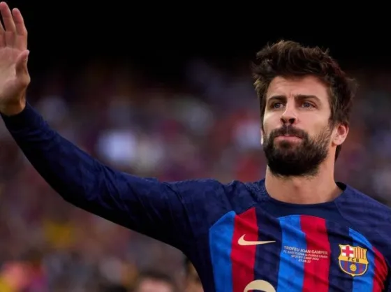 Gerard Piqué se retiró del fútbol y los hinchas del Barcelona lo despidieron con una ovación inolvidable