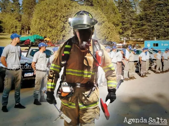 Llegan bomberos cordobeses para luchar contra los incendios de Orán