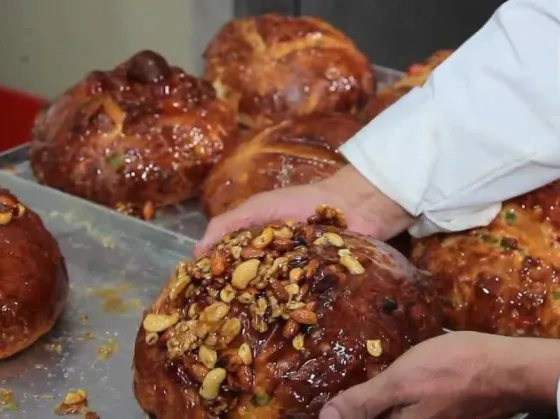 Calculan que un kilo de pan de navidad artesanal saldría más de $3.000