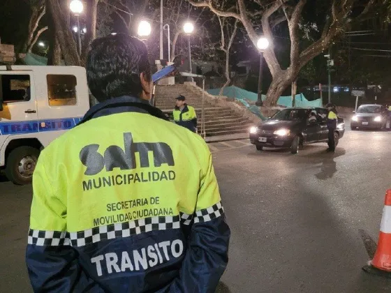 Ocho vehículos retenidos y 796 actas por mal estacionamiento