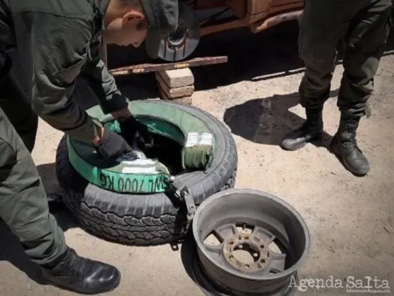 Bolivianos ingresaron al país de manera irregular y viajaban con más de 40 KG de FAFAFA