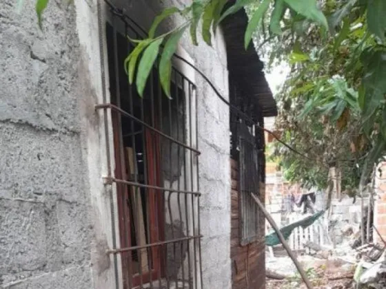 Dos personas murieron en un incendio en Barrio Solís Pizarro