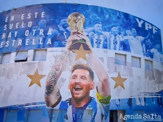 Tremenda GIGANTOGRAFÍA de la AFA para recibir a Messi y al resto de los campeones del mundo