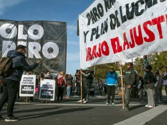 Cómo es la versión de "Muchachos" que los piqueteros le cantan a Victoria Tolosa Paz