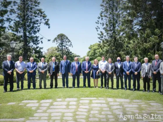 El presidente Alberto Fernández, busca reeditar la foto unto a gobernadores para mostrar fuerza en la avanzada contra la Corte