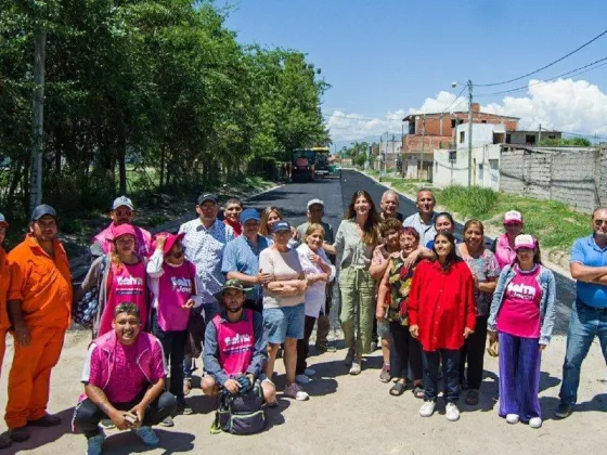 Bettina Romero: “Con el pavimento llega una mejor calidad de vida y más seguridad"